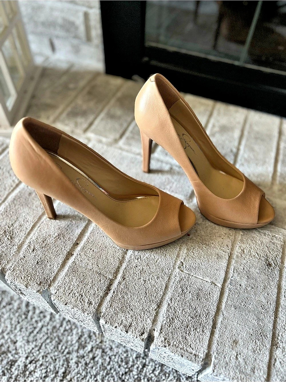 Jessica Simpson JS-DALYN Leather Peep Toe Heels in Tan US 7.5 M like new.
